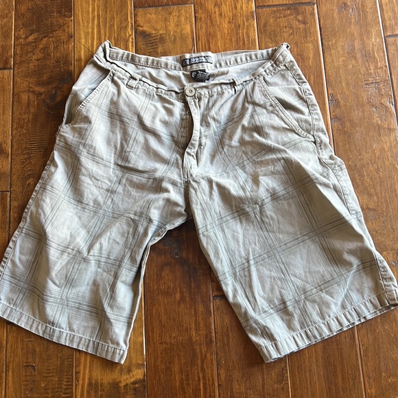 Elixir shorts - Picture 1 of 6